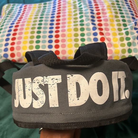 Small Nike backpack - Picture 2 of 3